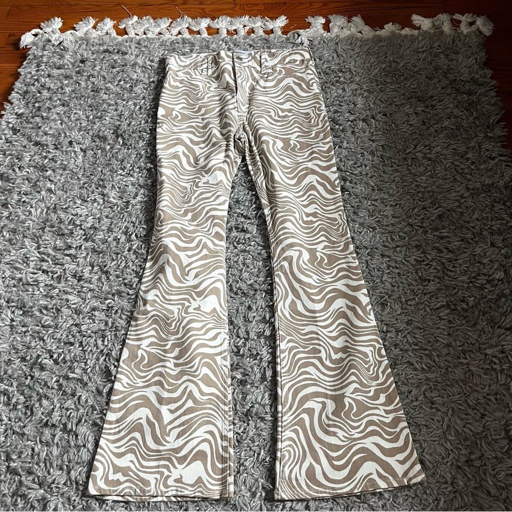 Abercrombie and fitch kids tan zebra wide leg pants size 17/18